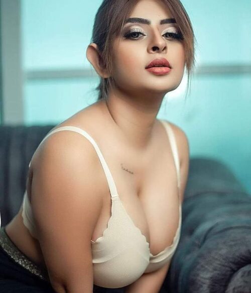 Well Educated Escort Service Near Hotel Almati Inn 9582232329 Mahipalpur Call Girls