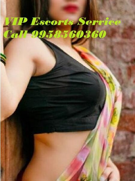 Call Girls in Jhandewalan (Delhi) ℂall me → 9958560360 *Low Price Escorts Service