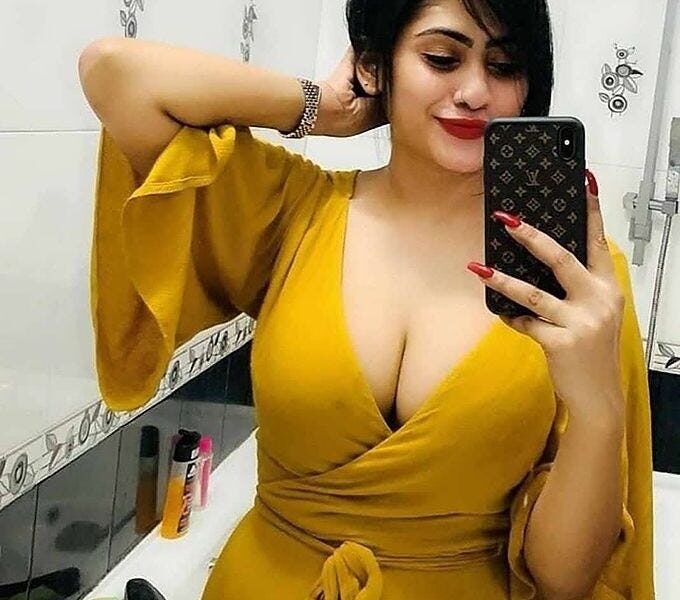 Call Girls In Nizamuddin 9953329932 Escort Service