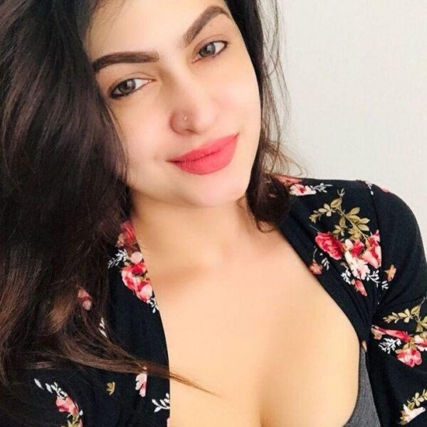 Call Girls in Mayur Vihar Phase I (Delhi) 彡☆ 96439OOO18 彡☆ Escort Service